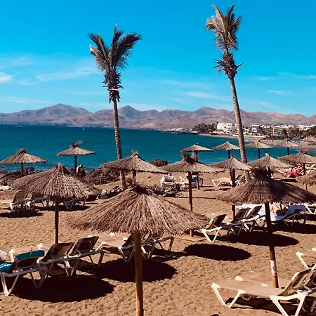 Puerto Del Carmen, Casa Chinijos *