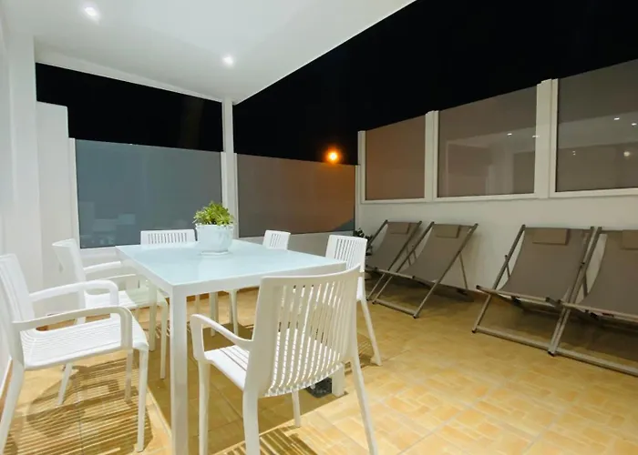 Puerto Del Carmen, Casa Chinijos * Пуэрто дель Кармен