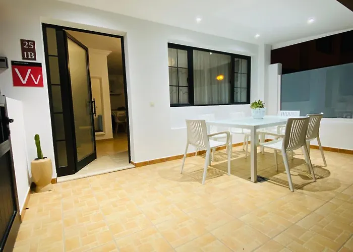 Puerto Del Carmen, Casa Chinijos Апартаменты *